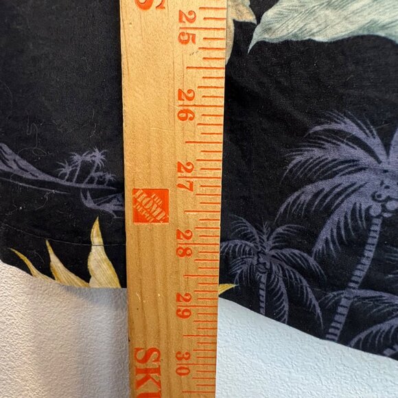 Vintage Hawaiian Togs Men’s Black Floral Short Sleeve Button-Up Shirt Med Top - Picture 5 of 7